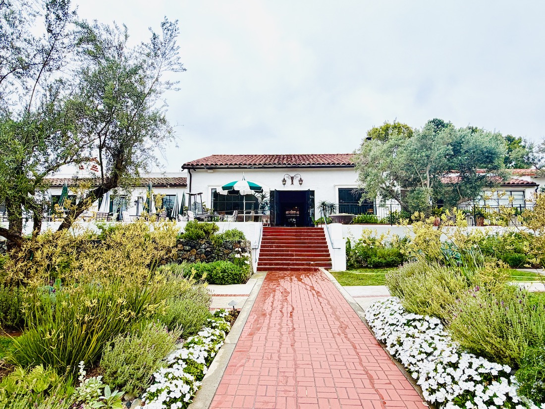 The Inn at Rancho Santa Fe: Swim, Spa, & Summer Dining